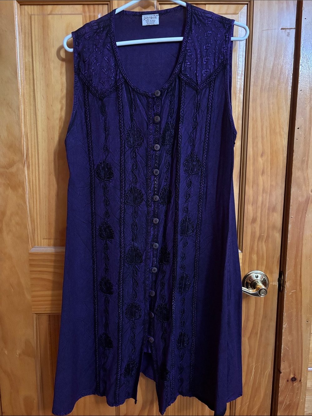 Magic Deep Purple Sleeveless Button-Front dress with Embroidered Trim